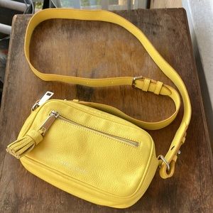 Marc Jacobs Banana Yellow Leather Camera Zoom Teasel Crossbody Bag